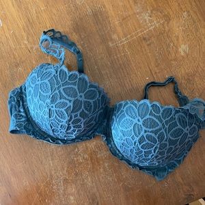 Victoria’s secret pink blue/grey balconette bra